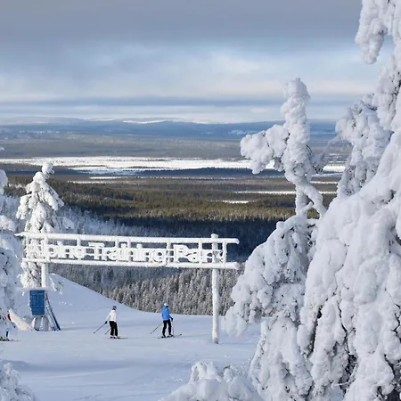 Levin Puolikuu 5 - Ski-in Ski-out Apartman Levi